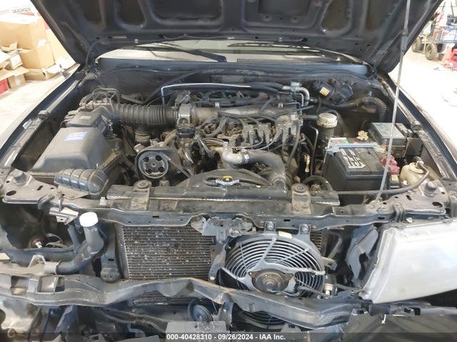 2001 MITSUBISHI MONTERO SPORT JA4MT41R91P015032 Photo 9