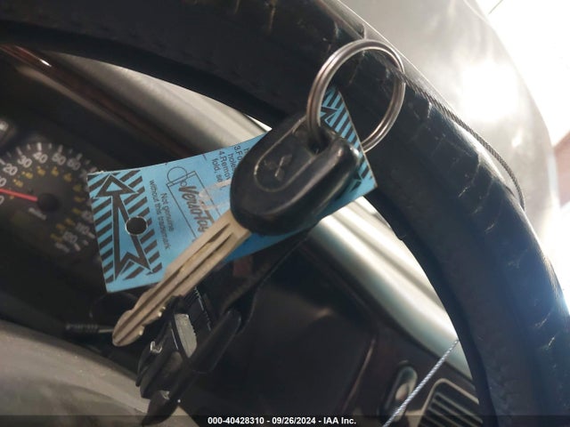 2001 MITSUBISHI MONTERO SPORT JA4MT41R91P015032 Photo 10