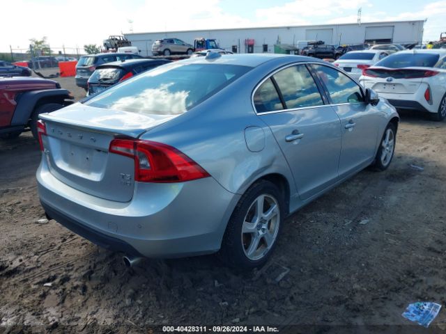 2013 VOLVO S60 YV1612FH9D2174993 Photo 3