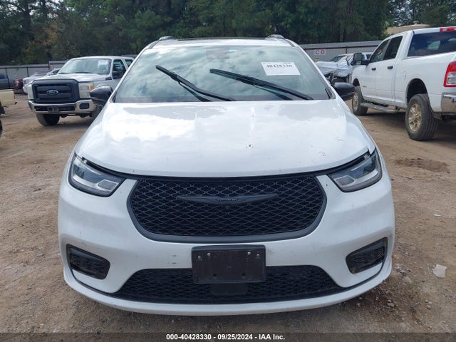 Chrysler Pacifica Hybrid Select 2024 2C4RC1S7XRR108997 Image 13