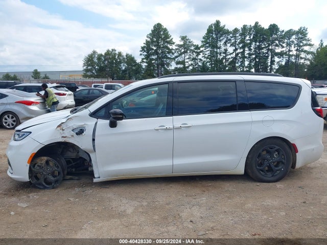 Chrysler Pacifica Hybrid Select 2024 2C4RC1S7XRR108997 Image 15
