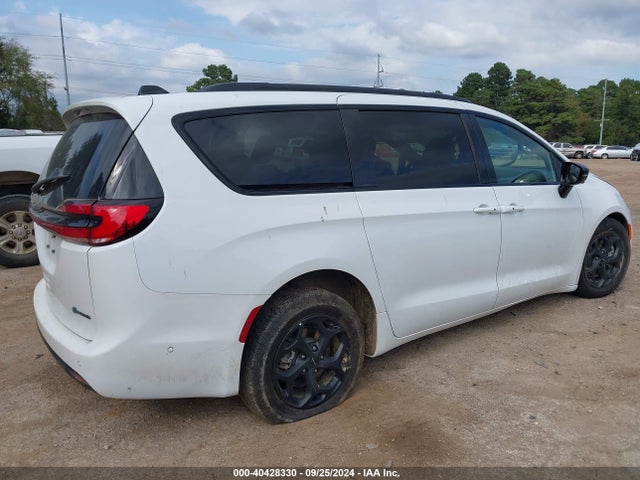 Chrysler Pacifica Hybrid Select 2024 2C4RC1S7XRR108997 Image 4