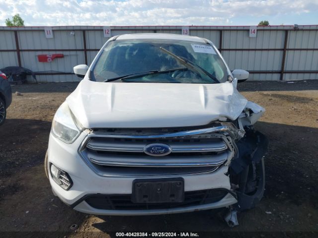 1FMCU9G94HUC89152 Ford ESCAPE SE