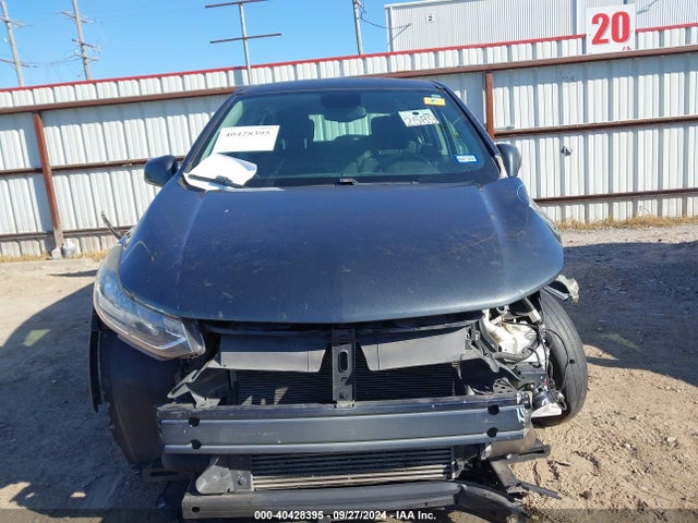Chevrolet TRAX LS 2019 3GNCJKSB4KL274660 Image 13