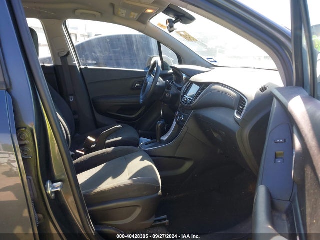 Chevrolet TRAX LS 2019 3GNCJKSB4KL274660 Image 5