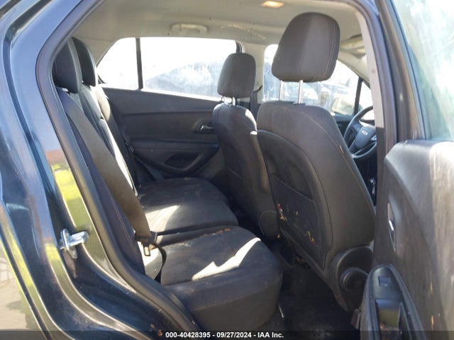 Chevrolet TRAX LS 2019 3GNCJKSB4KL274660 Image 8