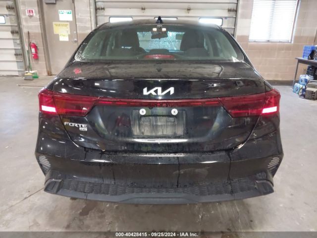 3KPF24AD2NE430527 KIA FORTE FE