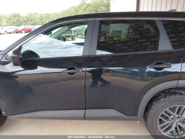 5N1BT3AA4PC793719 Nissan Rogue S Fwd