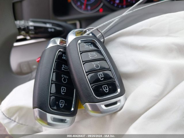 5NPLM4AG1PH107883 Hyundai ELANTRA SEL