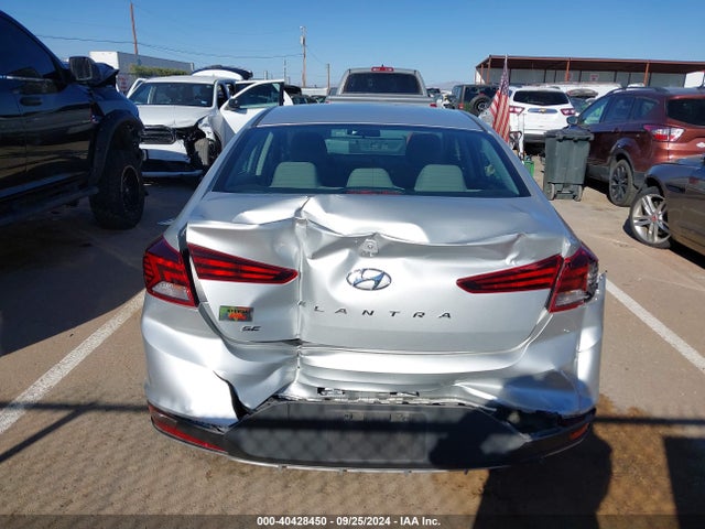 Hyundai ELANTRA SE 2019 5NPD74LF5KH494382 Image 16