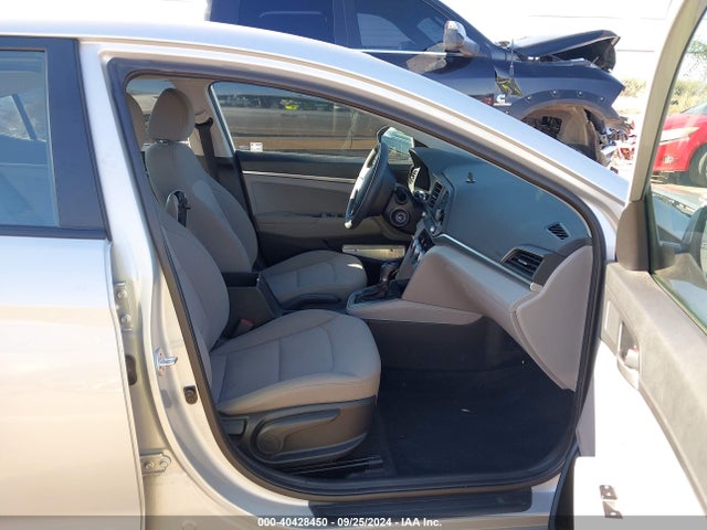 Hyundai ELANTRA SE 2019 5NPD74LF5KH494382 Image 5
