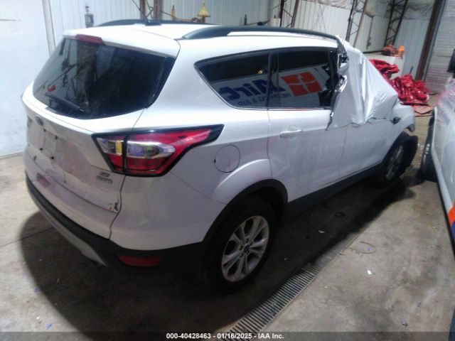 1FMCU0GD2JUD30996 Ford ESCAPE SE