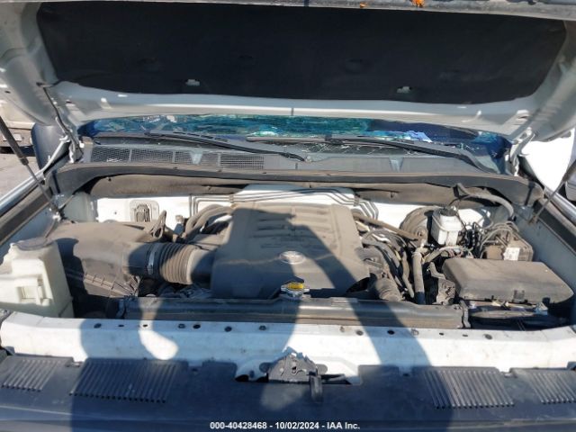5TFEY5F18EX166860 Toyota Tundra Sr5 5.7l V8