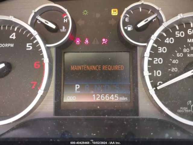 5TFEY5F18EX166860 Toyota Tundra Sr5 5.7l V8