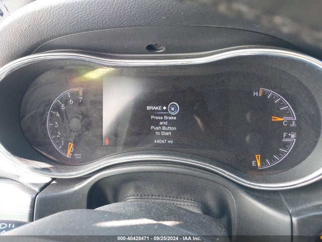1C4RJEAG7NC153347 Jeep Grand Cherokee Wk Laredo X 4x2