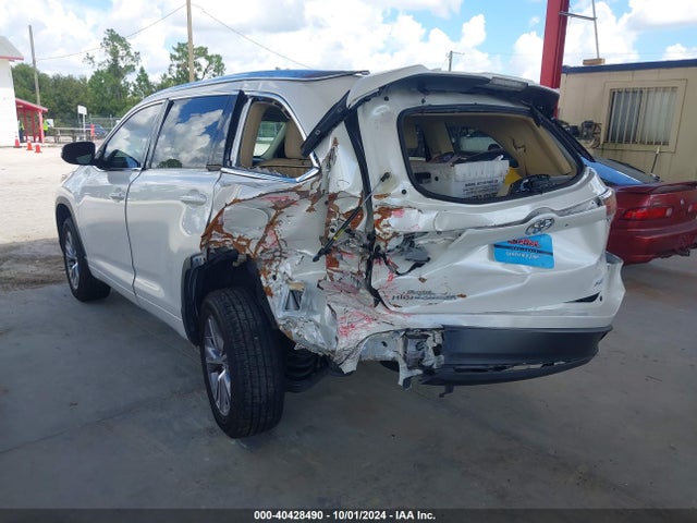 Toyota Highlander Xle V6 2015 5TDKKRFH1FS087224 Image 3