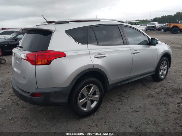 Toyota Rav4 Xle 2015 2T3WFREV5FW166875 Image 4