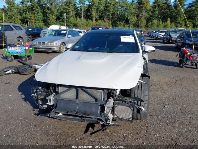 WBS3R9C50FK330659 BMW M4