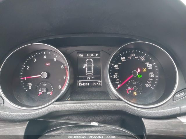 1VWBT7A37HC082513 Volkswagen Passat 1.8t Se