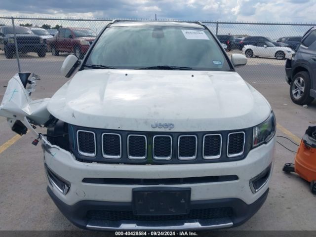 3C4NJCCB6JT181515 Jeep Compass Limited Fwd