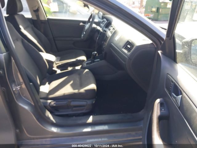 3VW267AJ9GM255855 Volkswagen Jetta 1.4t S