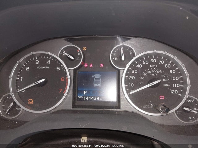 5TFDW5F18HX617808 Toyota Tundra Sr5 5.7l V8