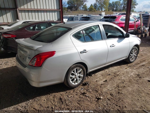 Nissan Versa 1.6 Sv 2018 3N1CN7AP0JL880093 Image 4