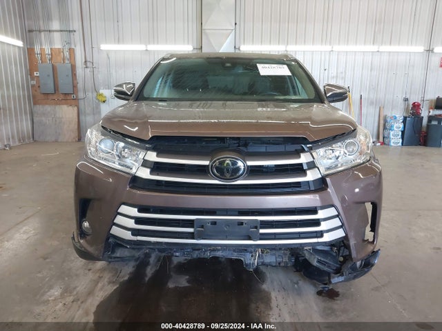 Toyota Highlander Xle 2018 5TDJZRFH2JS485140 Image 13