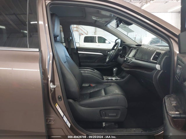 Toyota Highlander Xle 2018 5TDJZRFH2JS485140 Image 5
