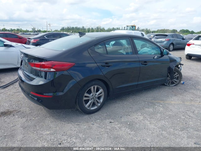 Hyundai Elantra Value Edition 2017 KMHD84LF1HU427138 Image 4