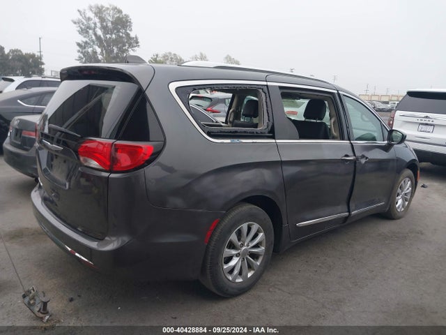Продаж на аукціоні авто 2018 Chrysler Pacifica Touring L, vin: 2C4RC1BG6JR120360, номер лоту: 40428884