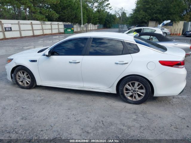 5XXGT4L30JG204588 KIA Optima Lx
