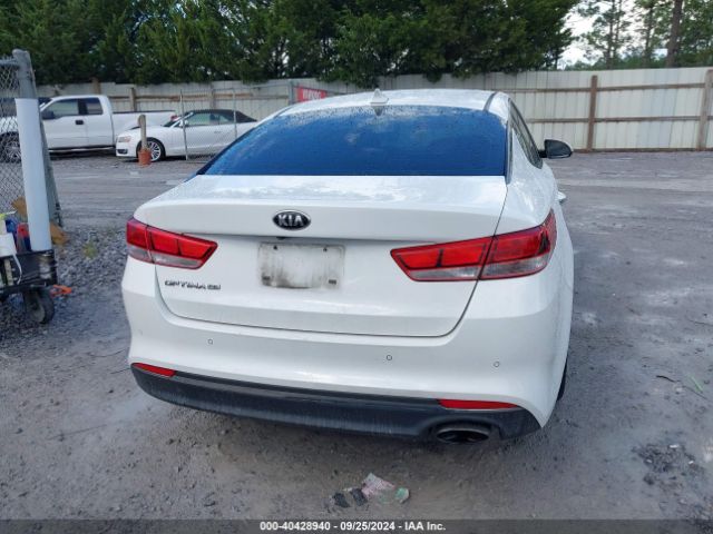 5XXGT4L30JG204588 KIA Optima Lx