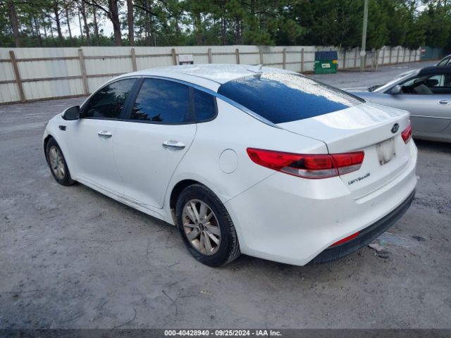 5XXGT4L30JG204588 KIA Optima Lx