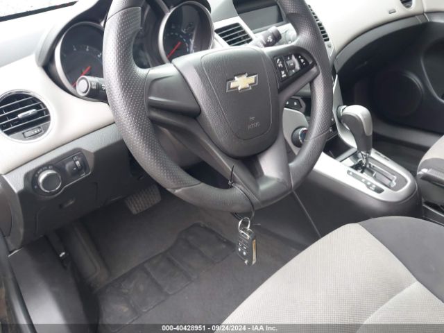 1G1PA5SHXE7280187 Chevrolet Cruze Ls Auto