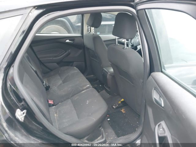 1FADP3K24GL217577 Ford FOCUS SE
