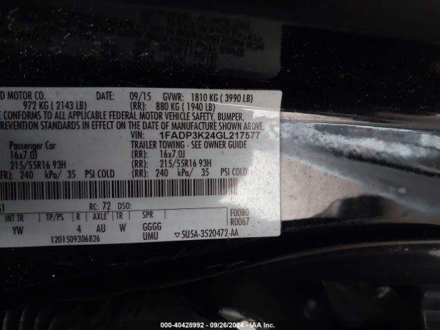1FADP3K24GL217577 Ford FOCUS SE