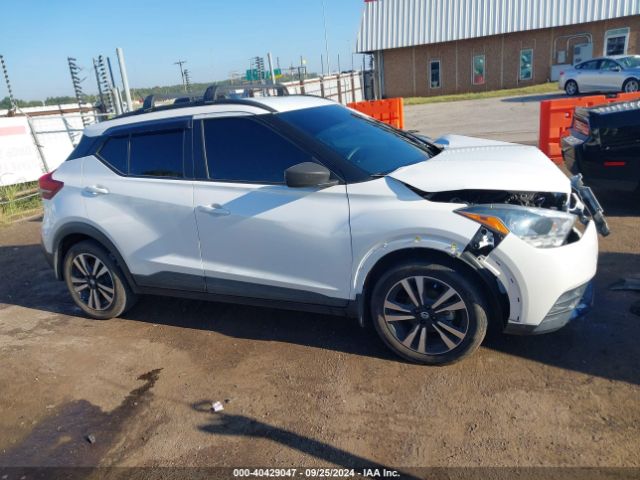3N1CP5CU3KL538270 Nissan KICKS SV