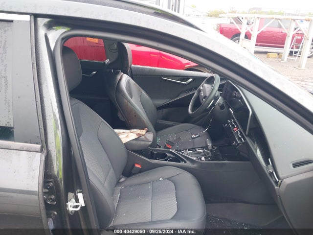 KNDCR3LE1P5050432 KIA Niro Ex Touring