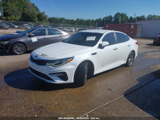 KIA Optima Lx 2019 5XXGT4L38KG321840 Image 2