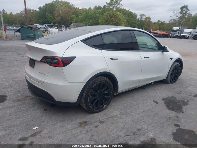 2021 TESLA MODEL Y 5YJYGDEE4MF090674 Photo 3