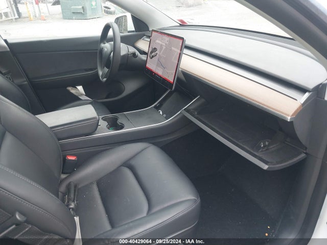 2021 TESLA MODEL Y 5YJYGDEE4MF090674 Photo 4