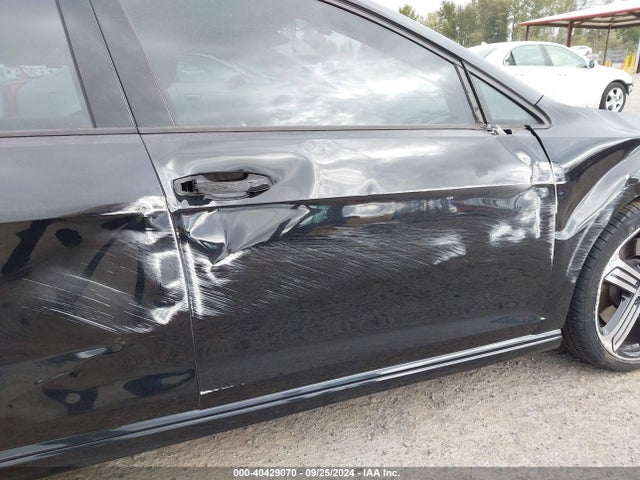 WVWLF7AU7FW163403 Volkswagen Golf R 4-door