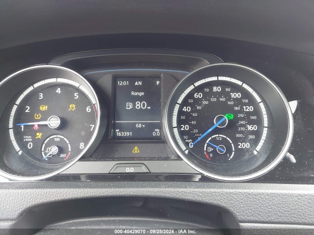 WVWLF7AU7FW163403 Volkswagen Golf R 4-door