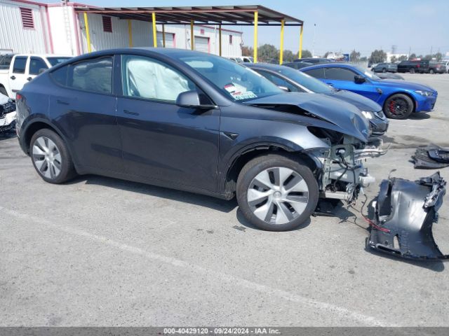 7SAYGDEE0RA256700 Tesla Model Y Long Range Dual Motor All-wheel Drive