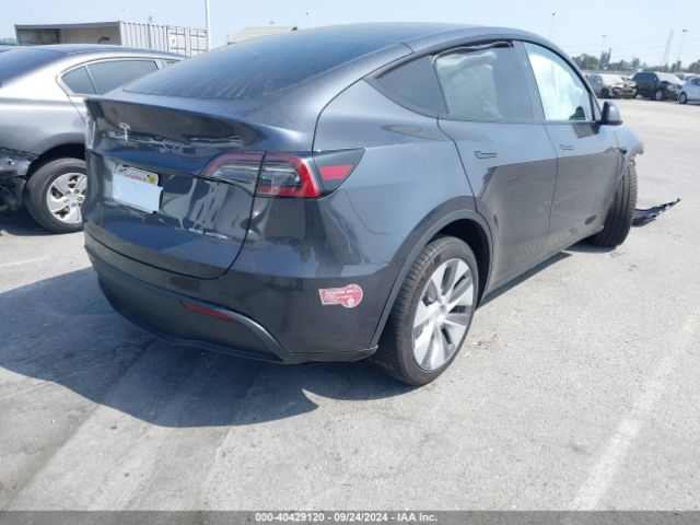 7SAYGDEE0RA256700 Tesla Model Y Long Range Dual Motor All-wheel Drive