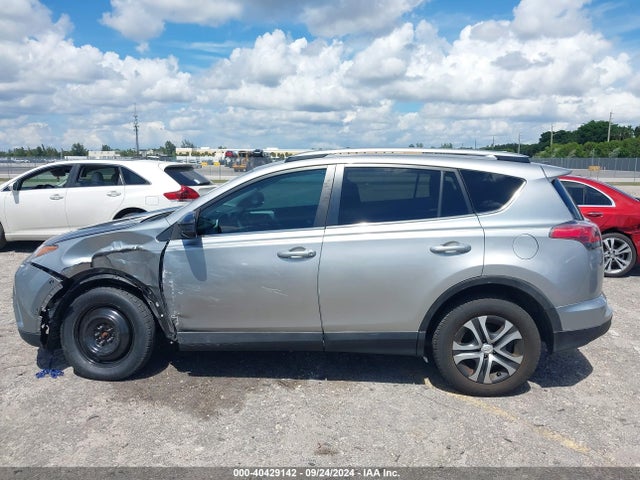 Toyota RAV4 LE 2017 2T3ZFREV0HW361816 Image 14