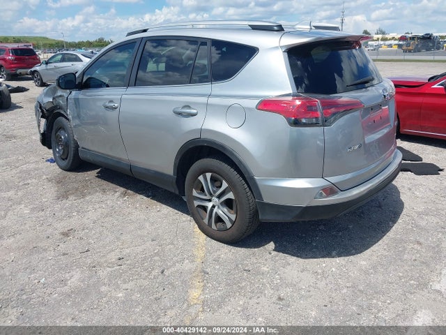 Toyota RAV4 LE 2017 2T3ZFREV0HW361816 Image 3