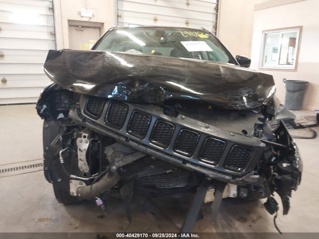 3C4NJDBB2KT670485 Jeep Compass Altitude 4x4