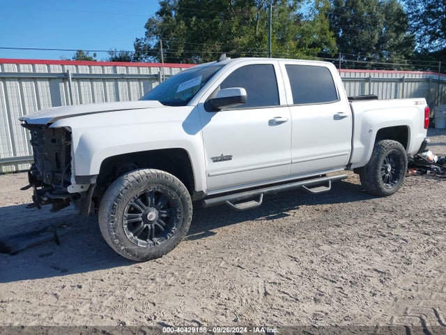 Chevrolet Silverado K1500 Lt 2018 3GCUKREC6JG132972 Image 2